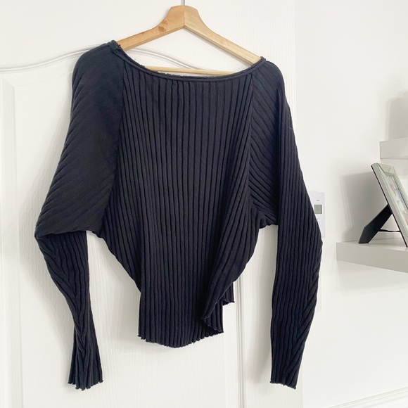 FREE PEOPLE | Beach black cropped ribbed knit sweater - Picture 2 of 6